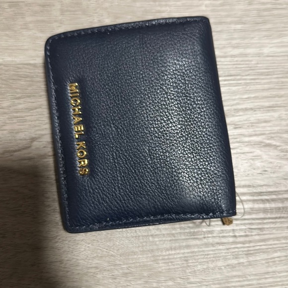 Michael kors short wallet - Picture 1 of 4